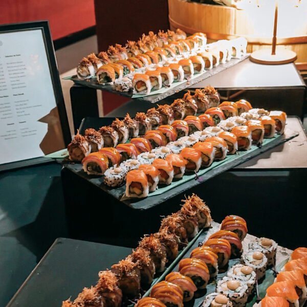 AKAI BRUSSELS - Restaurant panoramique fusion – Image 3
