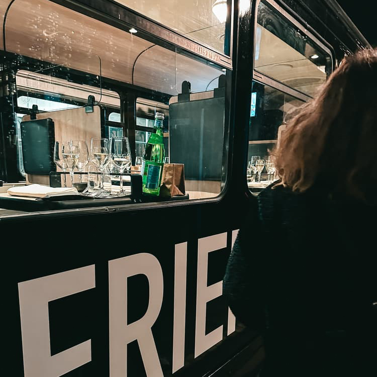 TRAM EXPERIENCE - Dîner dans un tram